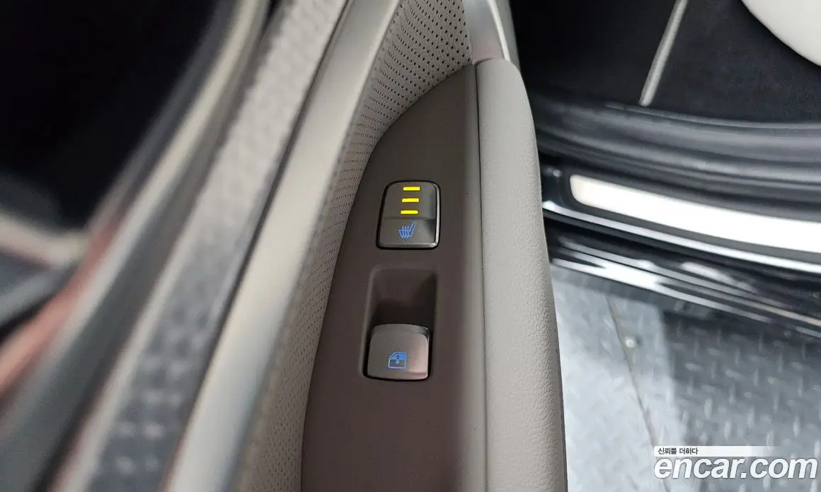 Genesis G70 2022 3.3 автомат (гидро), фото 26