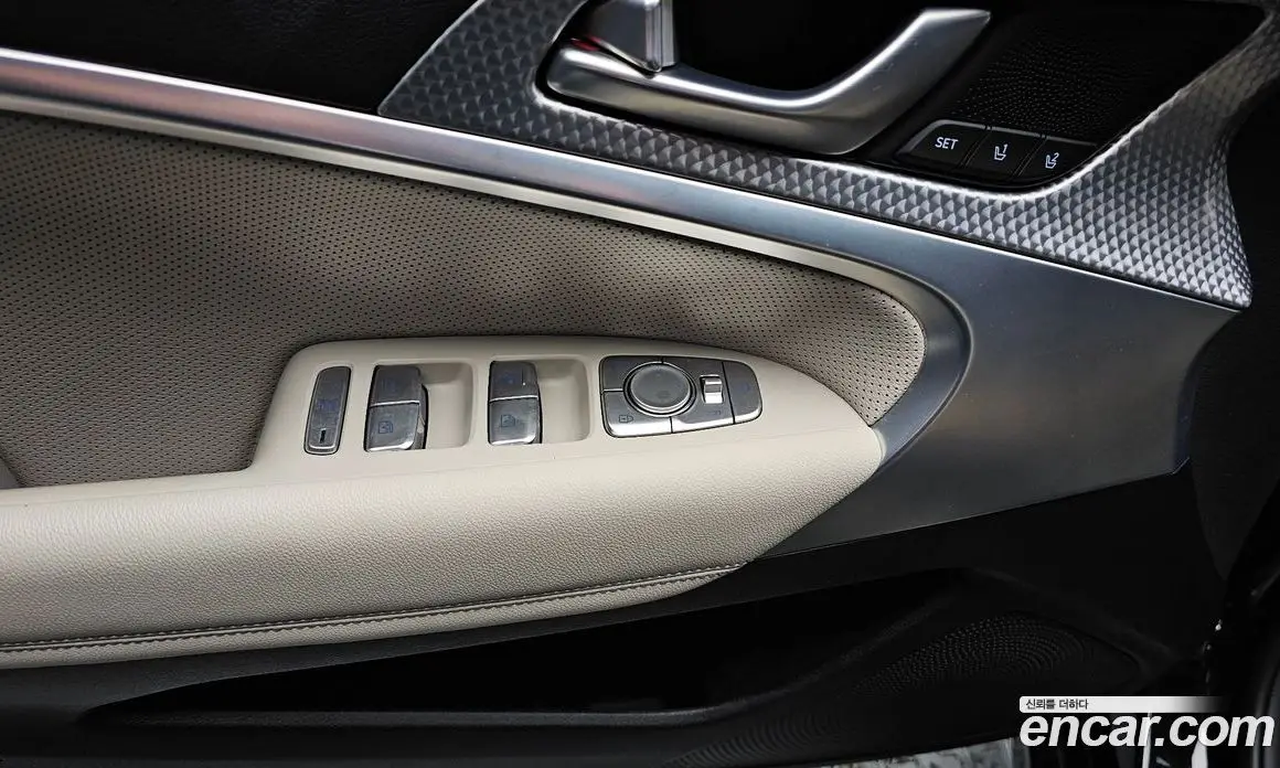 Genesis G70 2022 3.3 автомат (гидро), фото 30