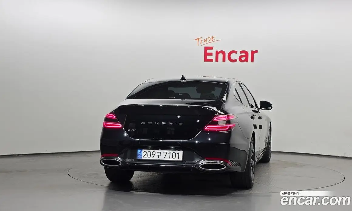 Genesis G70 2023 2.0 автомат (гидро), фото 4