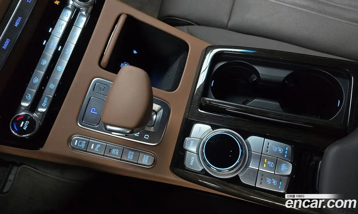 Genesis G90 2019 3.8 автомат (гидро), фото 11 Genesis G90 2019 3.8 автомат (гидро), фото 11