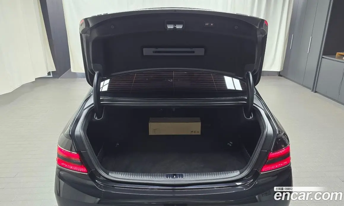Genesis G90 2019 3.8 автомат (гидро), фото 35 Genesis G90 2019 3.8 автомат (гидро), фото 35