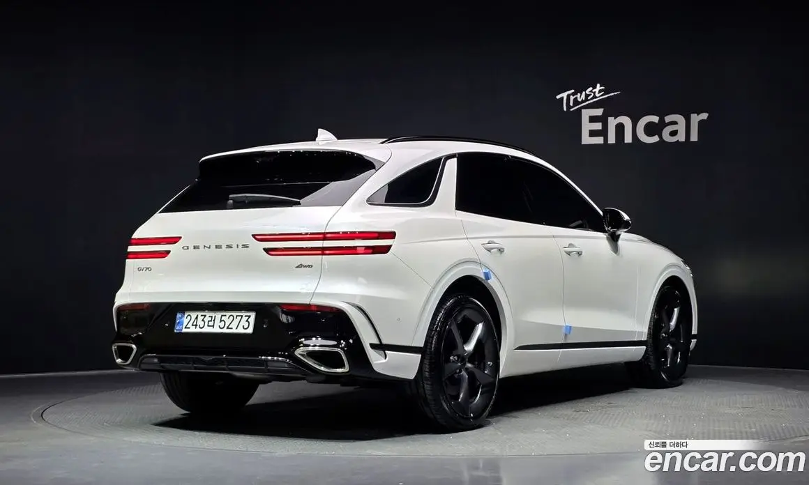 Genesis GV70 2024 2.5 автомат (гидро), фото 2 Genesis GV70 2024 2.5 автомат (гидро), фото 2