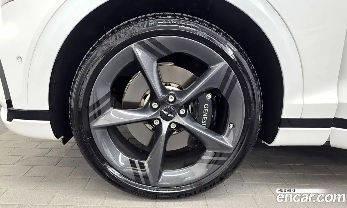Genesis GV70 2024 2.5 автомат (гидро), фото 19 Genesis GV70 2024 2.5 автомат (гидро), фото 19