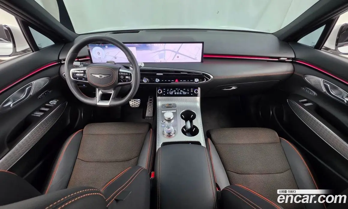 Genesis GV70 2024 2.5 автомат (гидро), фото 7 Genesis GV70 2024 2.5 автомат (гидро), фото 7
