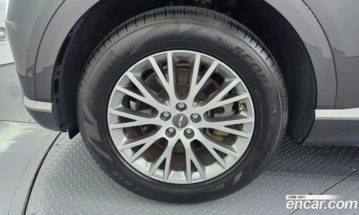 Genesis GV80 2023 2.5 автомат (гидро), фото 5 Genesis GV80 2023 2.5 автомат (гидро), фото 5