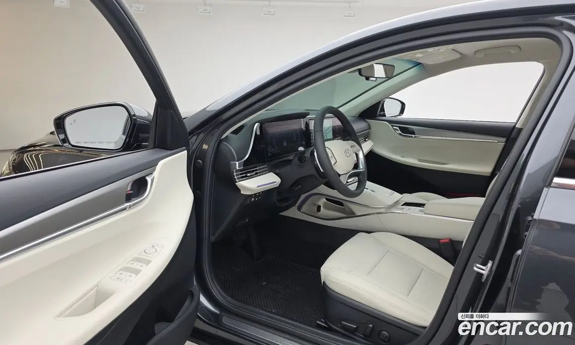 Hyundai Grandeur 2022 2.5 автомат (гидро), фото 10 Hyundai Grandeur 2022 2.5 автомат (гидро), фото 10