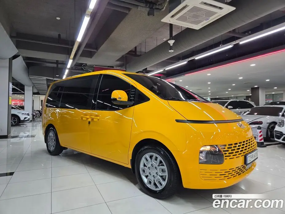Hyundai Staria 2022 2.2 автомат (гидро), фото 2 Hyundai Staria 2022 2.2 автомат (гидро), фото 2