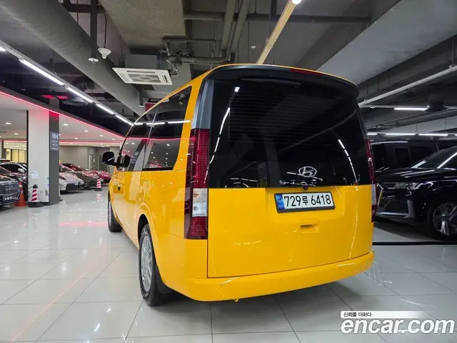 Hyundai Staria 2022 2.2 автомат (гидро), миниатюра 3 Hyundai Staria 2022 2.2 автомат (гидро), миниатюра 3