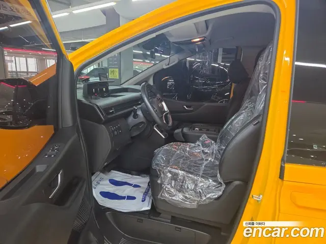 Hyundai Staria 2022 2.2 автомат (гидро), миниатюра 5 Hyundai Staria 2022 2.2 автомат (гидро), миниатюра 5