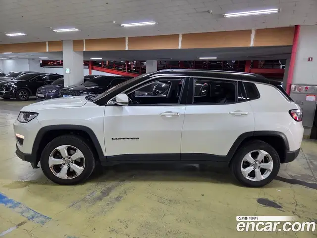 Jeep Compass 2018 2.4 автомат (гидро), миниатюра 3 Jeep Compass 2018 2.4 автомат (гидро), миниатюра 3