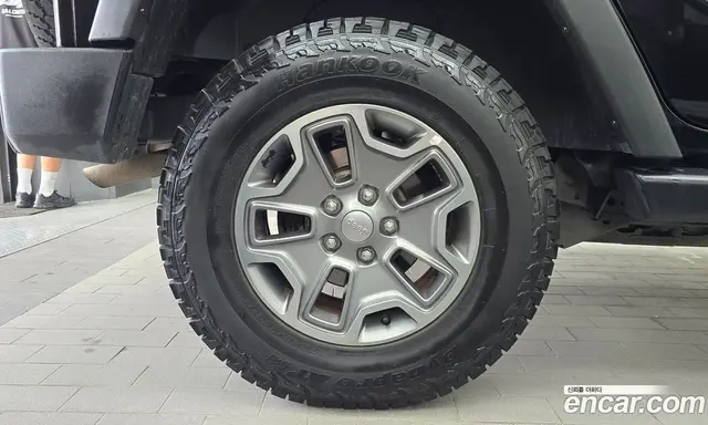 Jeep Wrangler 2016 3.6 автомат (гидро), миниатюра 5 Jeep Wrangler 2016 3.6 автомат (гидро), миниатюра 5
