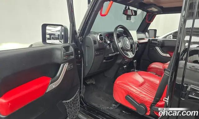 Jeep Wrangler 2016 3.6 автомат (гидро), миниатюра 10 Jeep Wrangler 2016 3.6 автомат (гидро), миниатюра 10