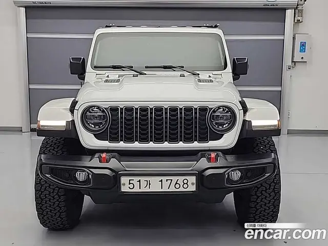 Jeep Wrangler 2018 2.0 автомат (гидро), миниатюра 2 Jeep Wrangler 2018 2.0 автомат (гидро), миниатюра 2
