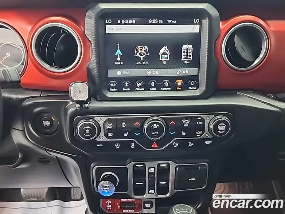 Jeep Wrangler 2018 2.0 автомат (гидро), фото 10 Jeep Wrangler 2018 2.0 автомат (гидро), фото 10