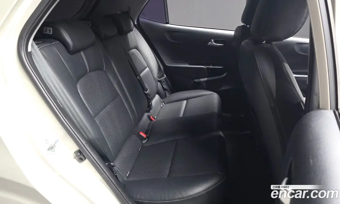 Kia Morning 2017 1.0 автомат (гидро), фото 17 Kia Morning 2017 1.0 автомат (гидро), фото 17
