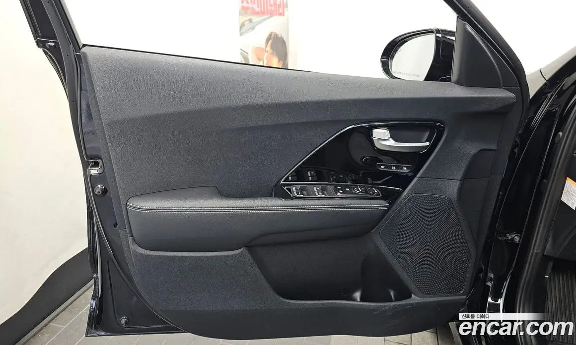 Kia Niro 2021 0.2 автомат (гидро), фото 14 Kia Niro 2021 0.2 автомат (гидро), фото 14
