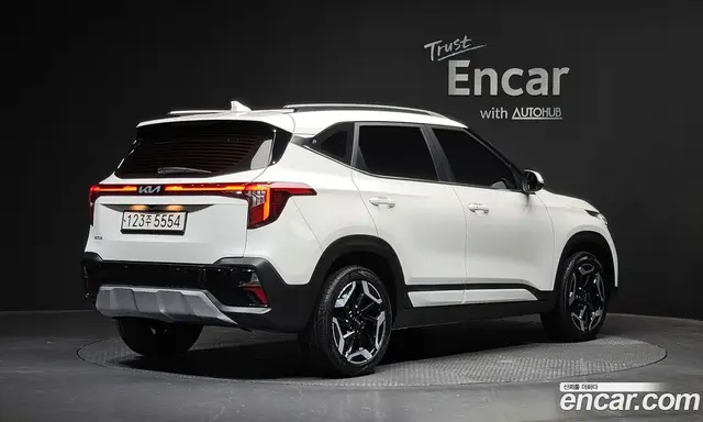 Kia Seltos 2022 1.6 автомат (гидро), миниатюра 1 Kia Seltos 2022 1.6 автомат (гидро), миниатюра 1