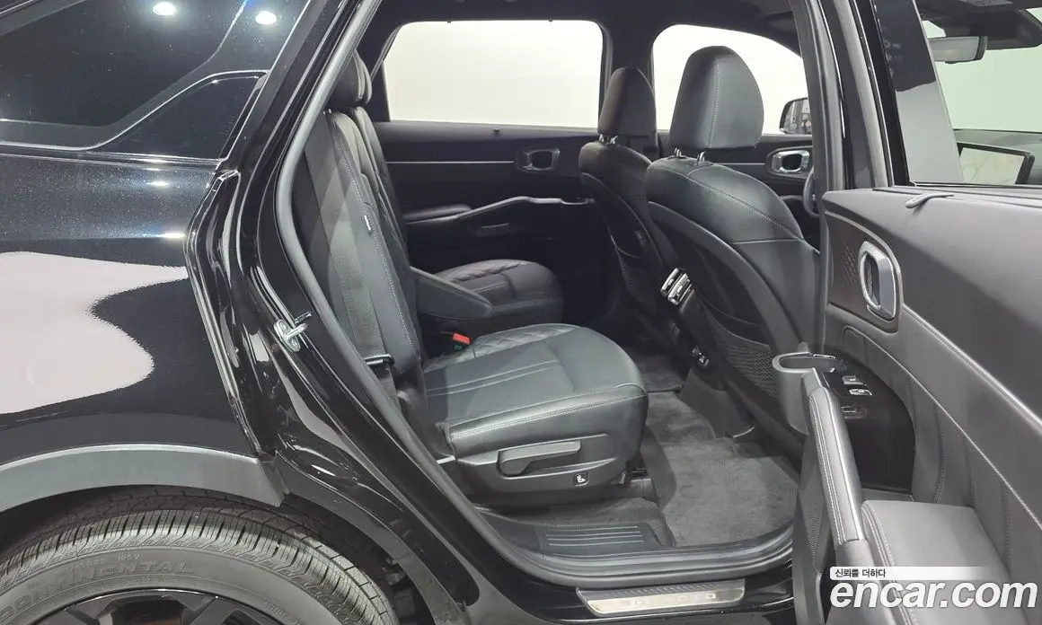 Kia Sorento 2023 2.5 автомат (гидро), фото 17 Kia Sorento 2023 2.5 автомат (гидро), фото 17