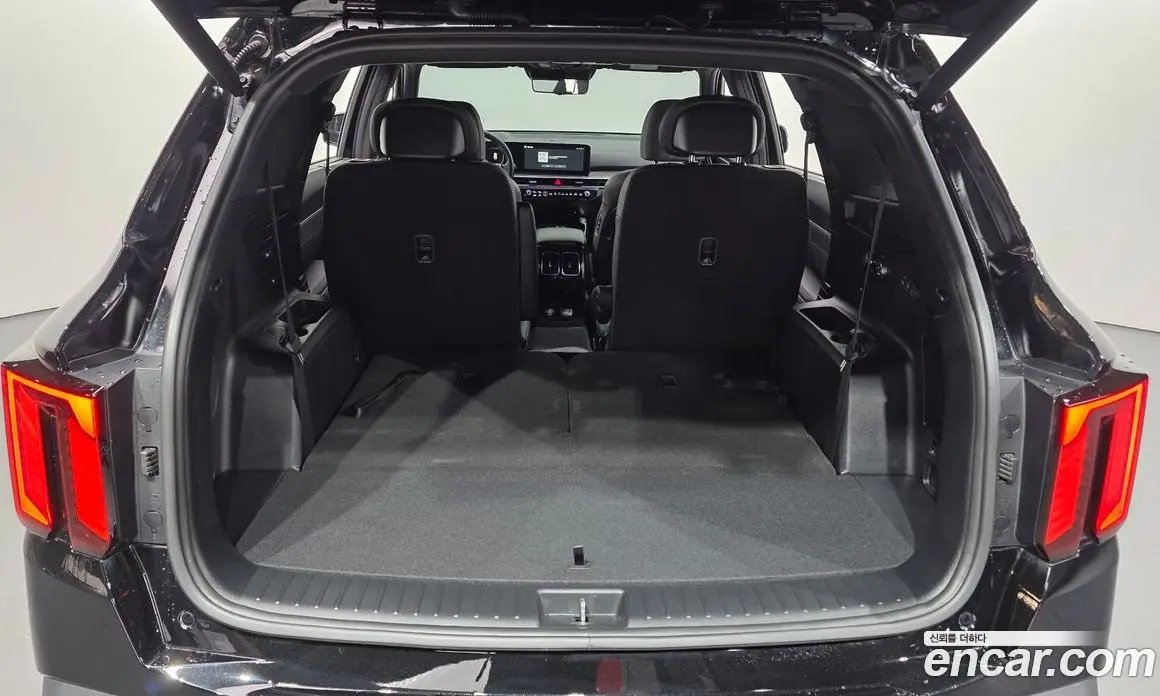 Kia Sorento 2023 2.5 автомат (гидро), фото 23 Kia Sorento 2023 2.5 автомат (гидро), фото 23