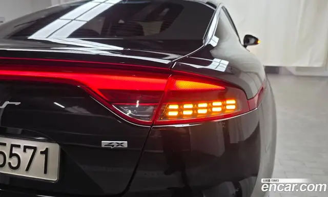 Kia Stinger 2022 2.5 автомат (гидро), миниатюра 8
