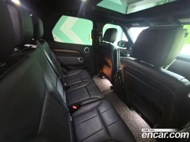 Land Rover Discovery 2020 3.0 автомат (гидро), миниатюра 1 Land Rover Discovery 2020 3.0 автомат (гидро), миниатюра 1
