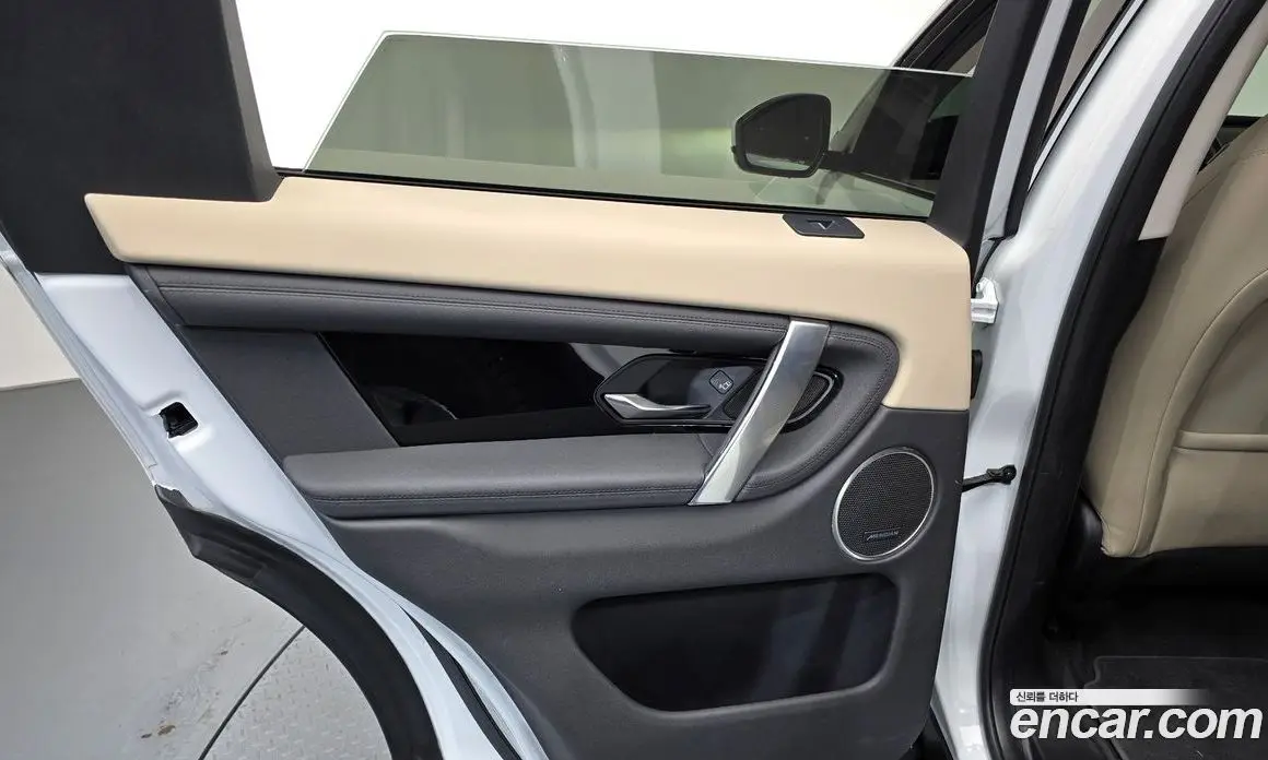Land Rover Discovery Sport 2021 2.0 автомат (гидро), фото 15 Land Rover Discovery Sport 2021 2.0 автомат (гидро), фото 15