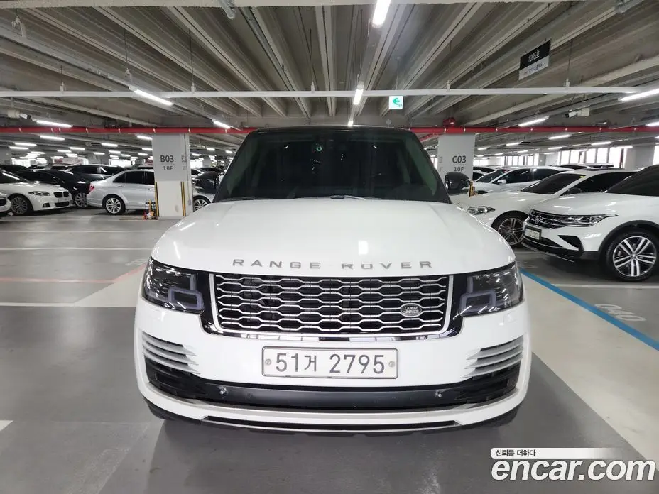 Land Rover Range Rover 2015 4.4 автомат (гидро), фото 2 Land Rover Range Rover 2015 4.4 автомат (гидро), фото 2