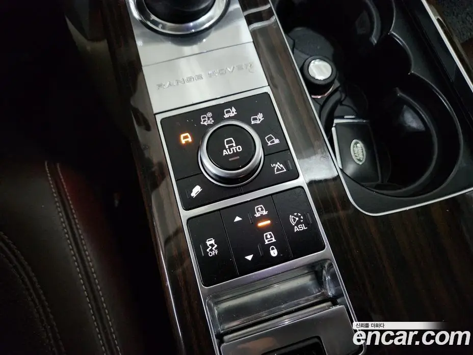 Land Rover Range Rover 2015 4.4 автомат (гидро), фото 13 Land Rover Range Rover 2015 4.4 автомат (гидро), фото 13