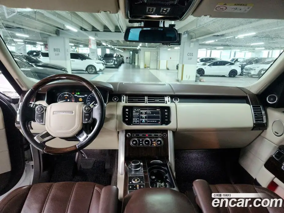 Land Rover Range Rover 2015 4.4 автомат (гидро), фото 14 Land Rover Range Rover 2015 4.4 автомат (гидро), фото 14