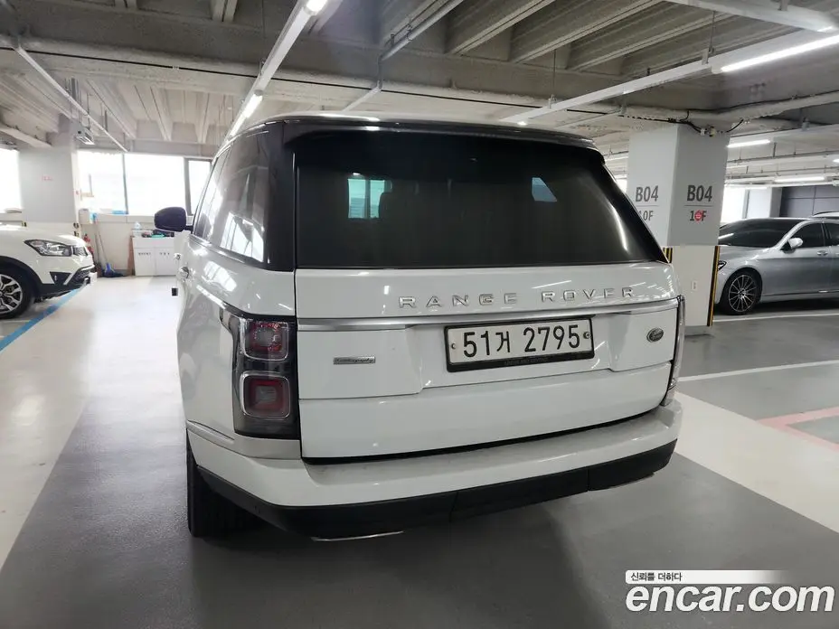 Land Rover Range Rover 2015 4.4 автомат (гидро), фото 4 Land Rover Range Rover 2015 4.4 автомат (гидро), фото 4