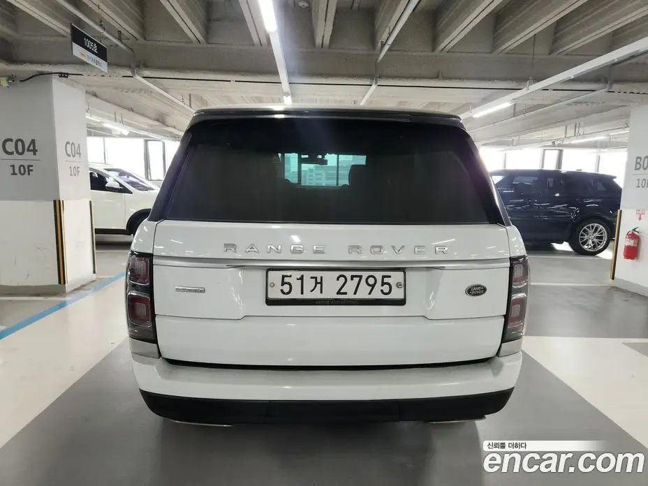 Land Rover Range Rover 2015 4.4 автомат (гидро), фото 5 Land Rover Range Rover 2015 4.4 автомат (гидро), фото 5