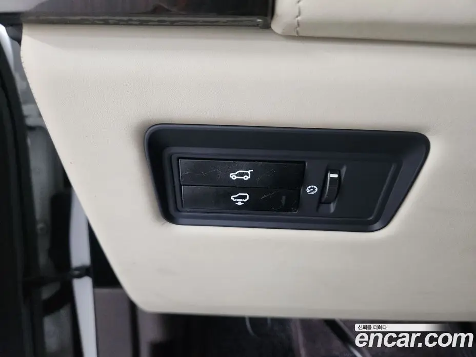 Land Rover Range Rover 2015 4.4 автомат (гидро), фото 9 Land Rover Range Rover 2015 4.4 автомат (гидро), фото 9