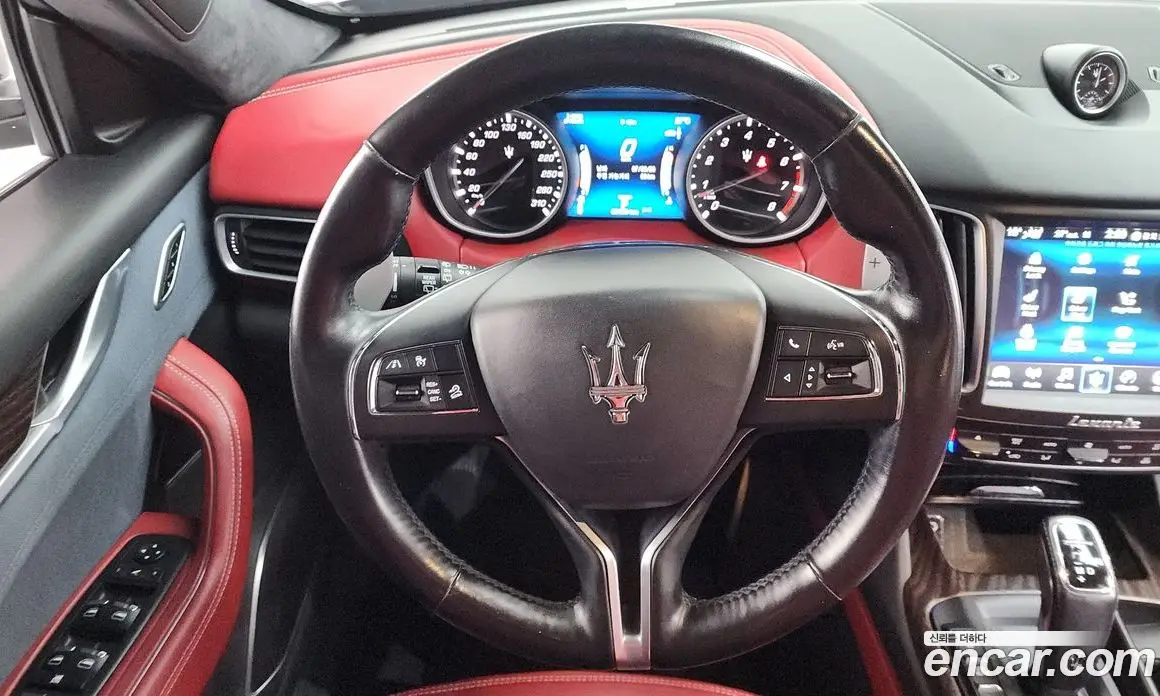 Maserati Levante 2020 3.0 автомат (гидро), фото 20 Maserati Levante 2020 3.0 автомат (гидро), фото 20