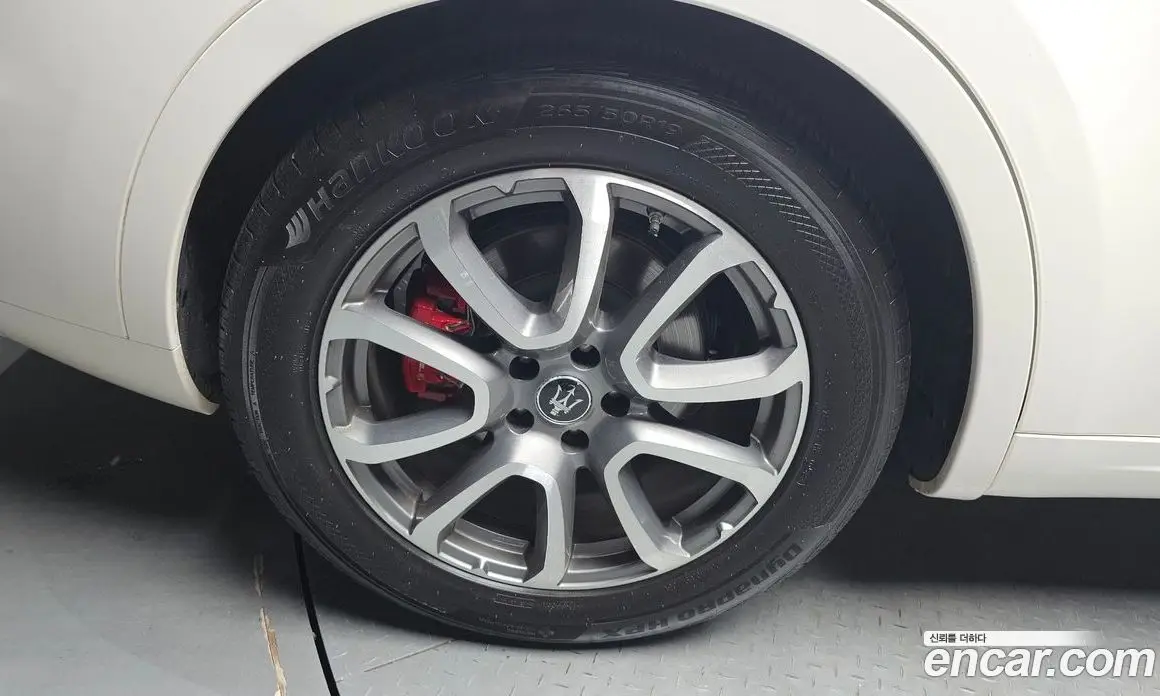 Maserati Levante 2020 3.0 автомат (гидро), фото 5 Maserati Levante 2020 3.0 автомат (гидро), фото 5