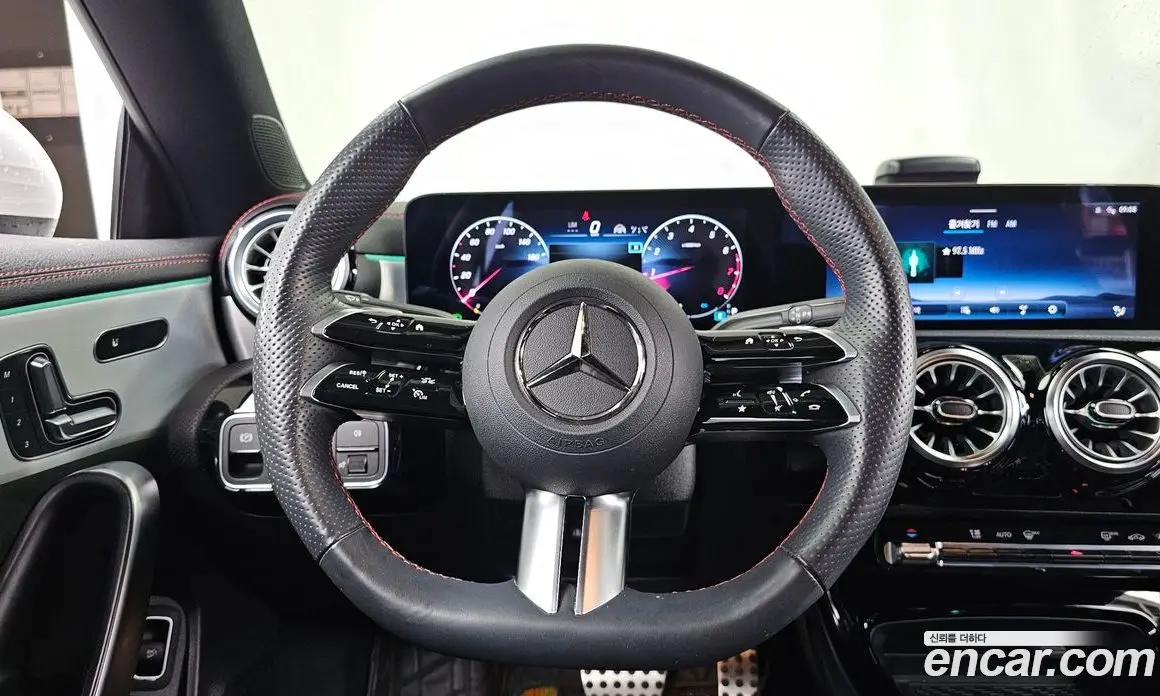 Mercedes-Benz CLA-Class 2024 2.0 автомат (гидро), фото 18
