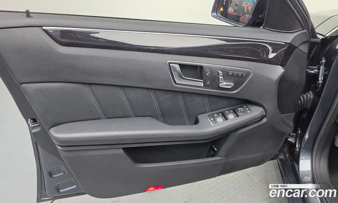 Mercedes-Benz E-Class 2015 3.5 автомат (гидро), фото 13 Mercedes-Benz E-Class 2015 3.5 автомат (гидро), фото 13