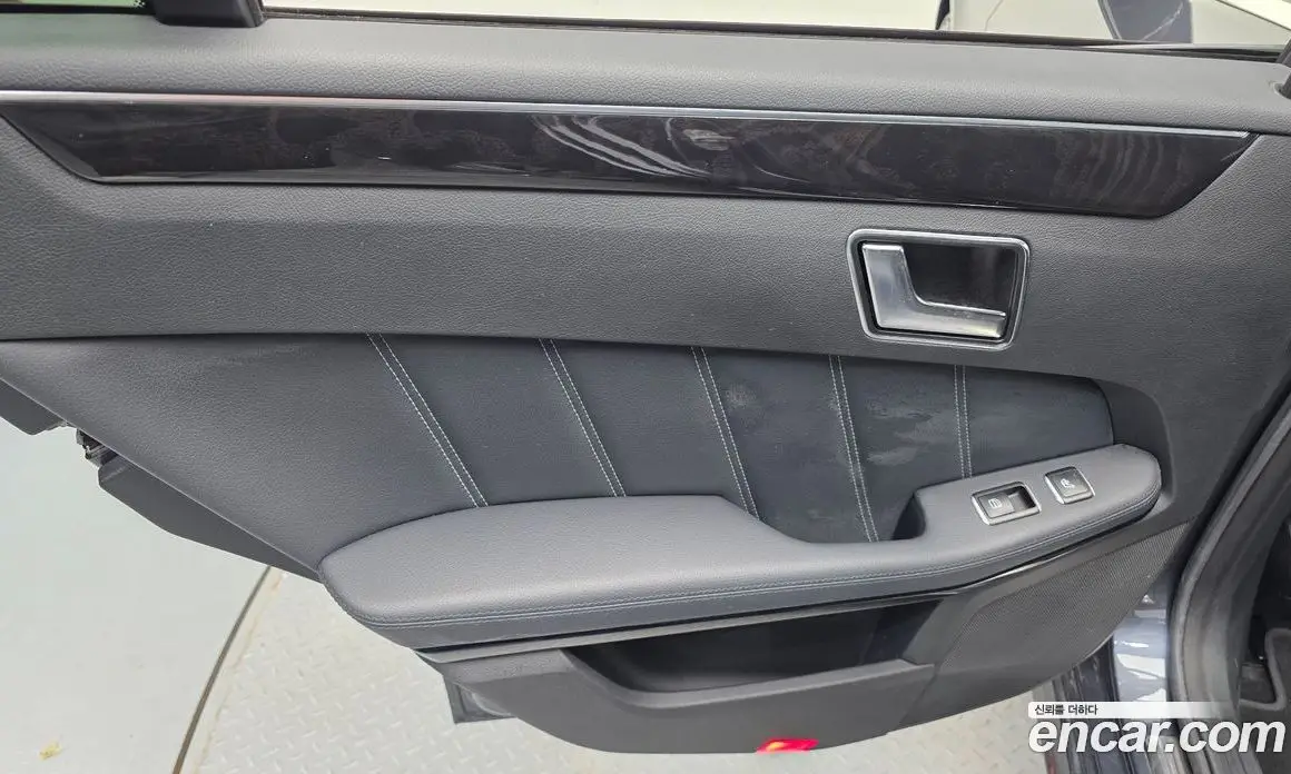 Mercedes-Benz E-Class 2015 3.5 автомат (гидро), фото 14 Mercedes-Benz E-Class 2015 3.5 автомат (гидро), фото 14