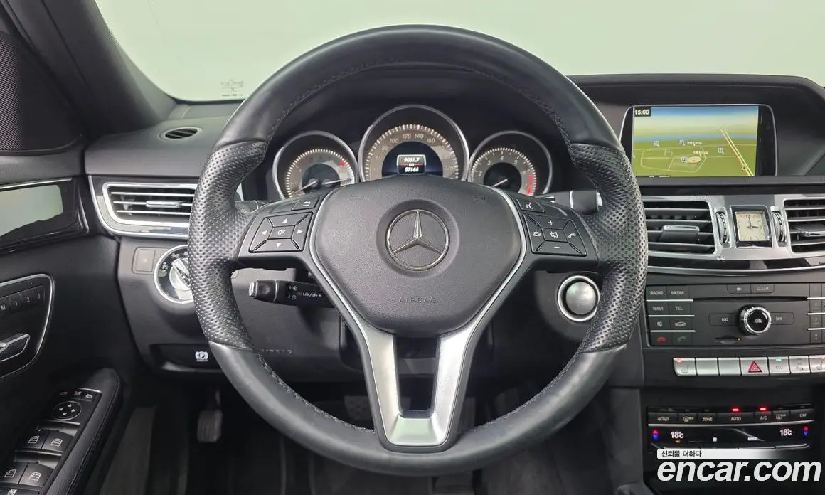 Mercedes-Benz E-Class 2015 3.5 автомат (гидро), фото 18 Mercedes-Benz E-Class 2015 3.5 автомат (гидро), фото 18