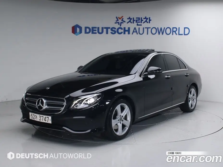 Mercedes-Benz E-Class 2018 2.0 автомат (гидро), фото 1 Mercedes-Benz E-Class 2018 2.0 автомат (гидро), фото 1
