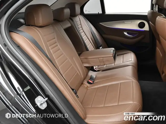Mercedes-Benz E-Class 2018 2.0 автомат (гидро), миниатюра 12