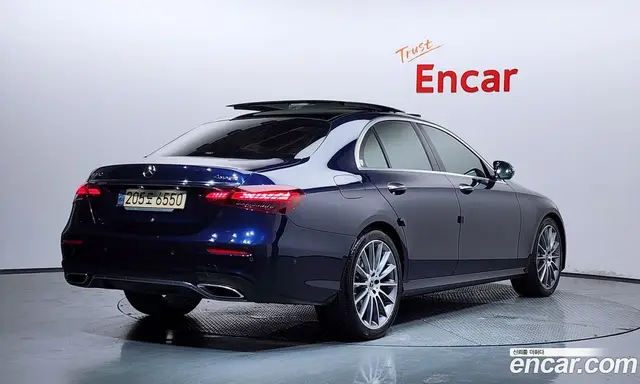 Mercedes-Benz E-Class 2021 2.0 автомат (гидро), миниатюра 2 Mercedes-Benz E-Class 2021 2.0 автомат (гидро), миниатюра 2