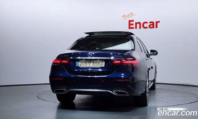 Mercedes-Benz E-Class 2021 2.0 автомат (гидро), миниатюра 4 Mercedes-Benz E-Class 2021 2.0 автомат (гидро), миниатюра 4