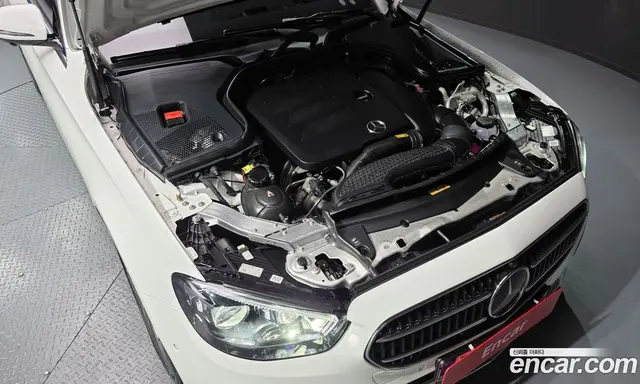 Mercedes-Benz E-Class 2022 2.0 автомат (гидро), миниатюра 6