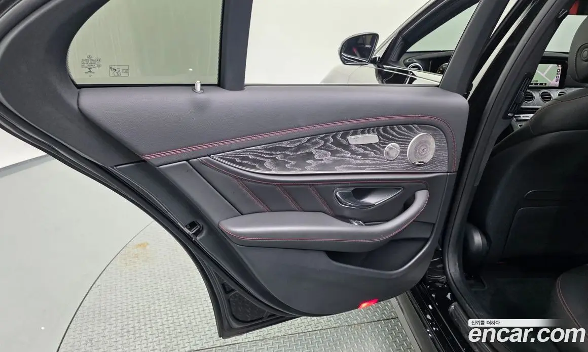 Mercedes-Benz E-Class 2022 3.0 автомат (гидро), фото 15