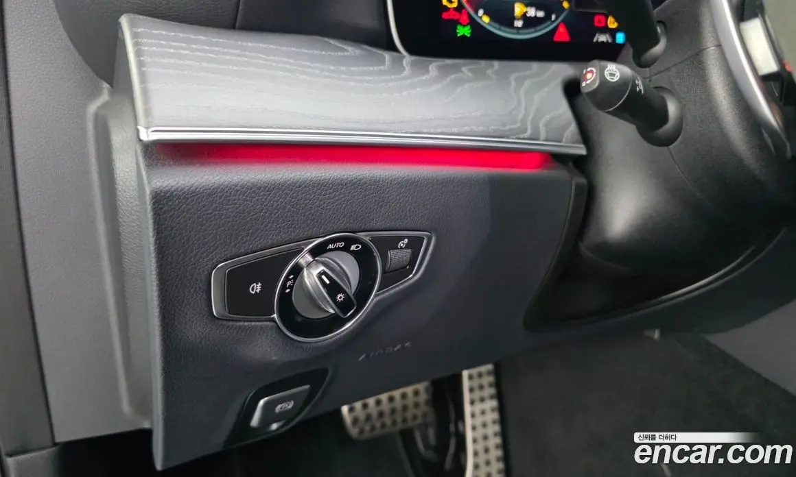 Mercedes-Benz E-Class 2022 3.0 автомат (гидро), фото 39