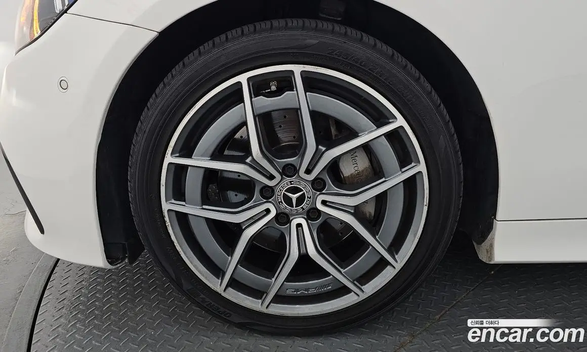 Mercedes-Benz E-Class 2022 2.0 автомат (гидро), фото 4 Mercedes-Benz E-Class 2022 2.0 автомат (гидро), фото 4