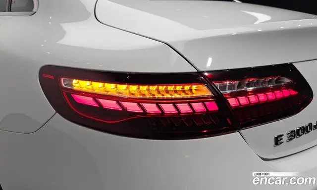 Mercedes-Benz E-Class 2022 2.0 автомат (гидро), миниатюра 8 Mercedes-Benz E-Class 2022 2.0 автомат (гидро), миниатюра 8