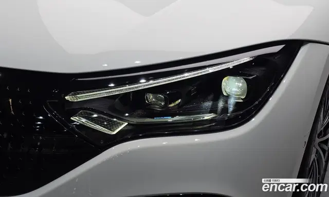 Mercedes-Benz EQE 2023 0.3 автомат (гидро), миниатюра 8 Mercedes-Benz EQE 2023 0.3 автомат (гидро), миниатюра 8