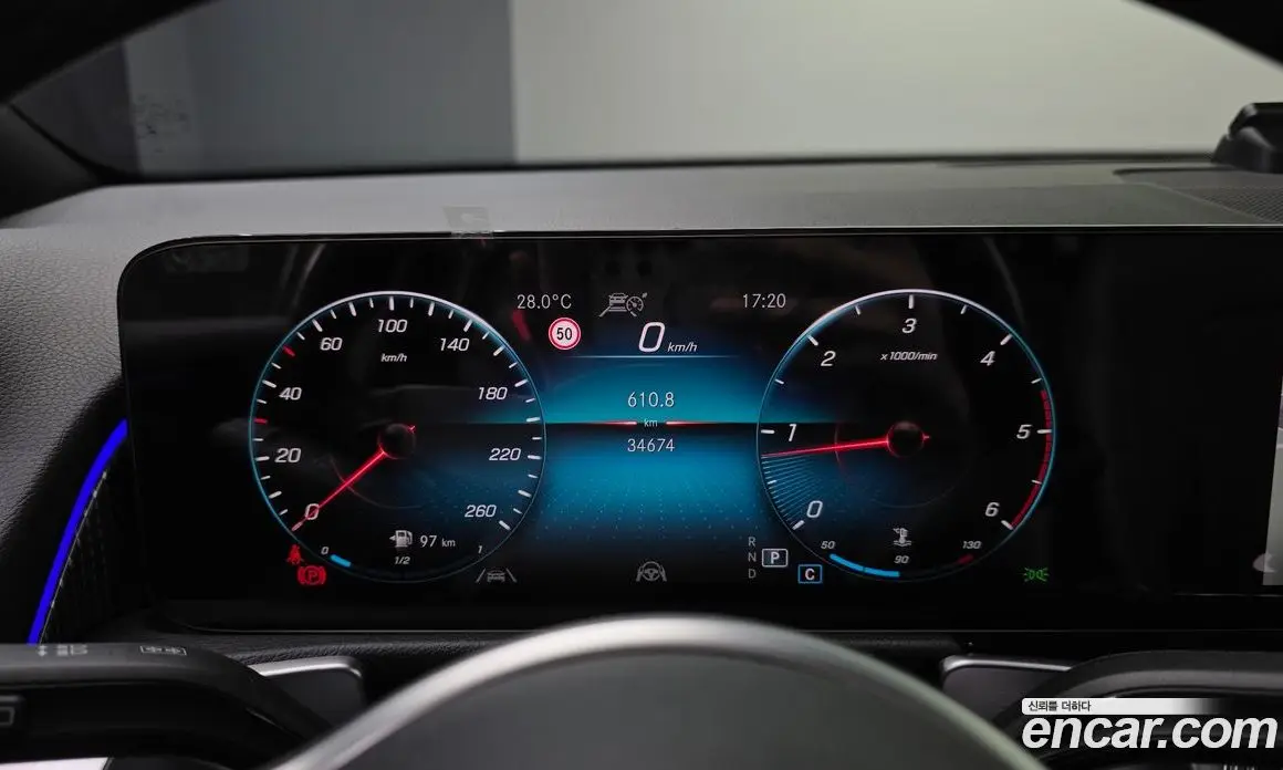 Mercedes-Benz GLB-Class 2022 1.9 автомат (гидро), фото 11 Mercedes-Benz GLB-Class 2022 1.9 автомат (гидро), фото 11