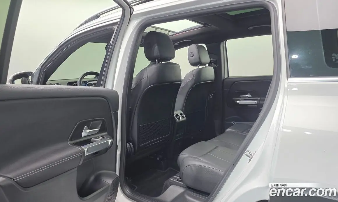 Mercedes-Benz GLB-Class 2022 1.9 автомат (гидро), фото 24 Mercedes-Benz GLB-Class 2022 1.9 автомат (гидро), фото 24